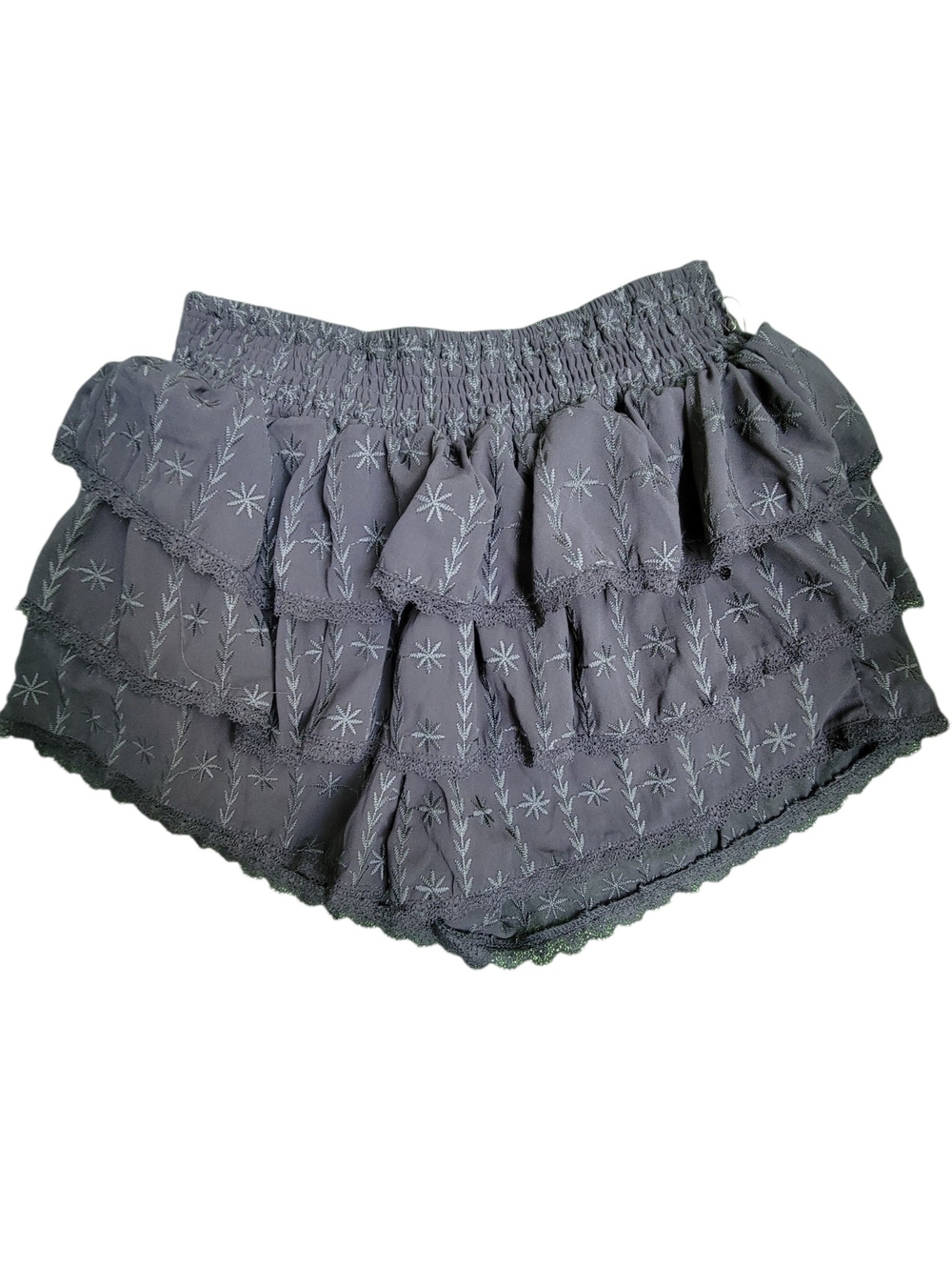 iris Black Ruffled Tiered Shorts Set - Picture 3 of 8